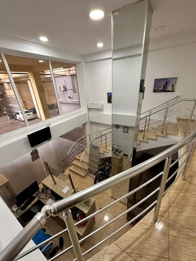 Femi Ji Hotel Batumi Kültér fotó