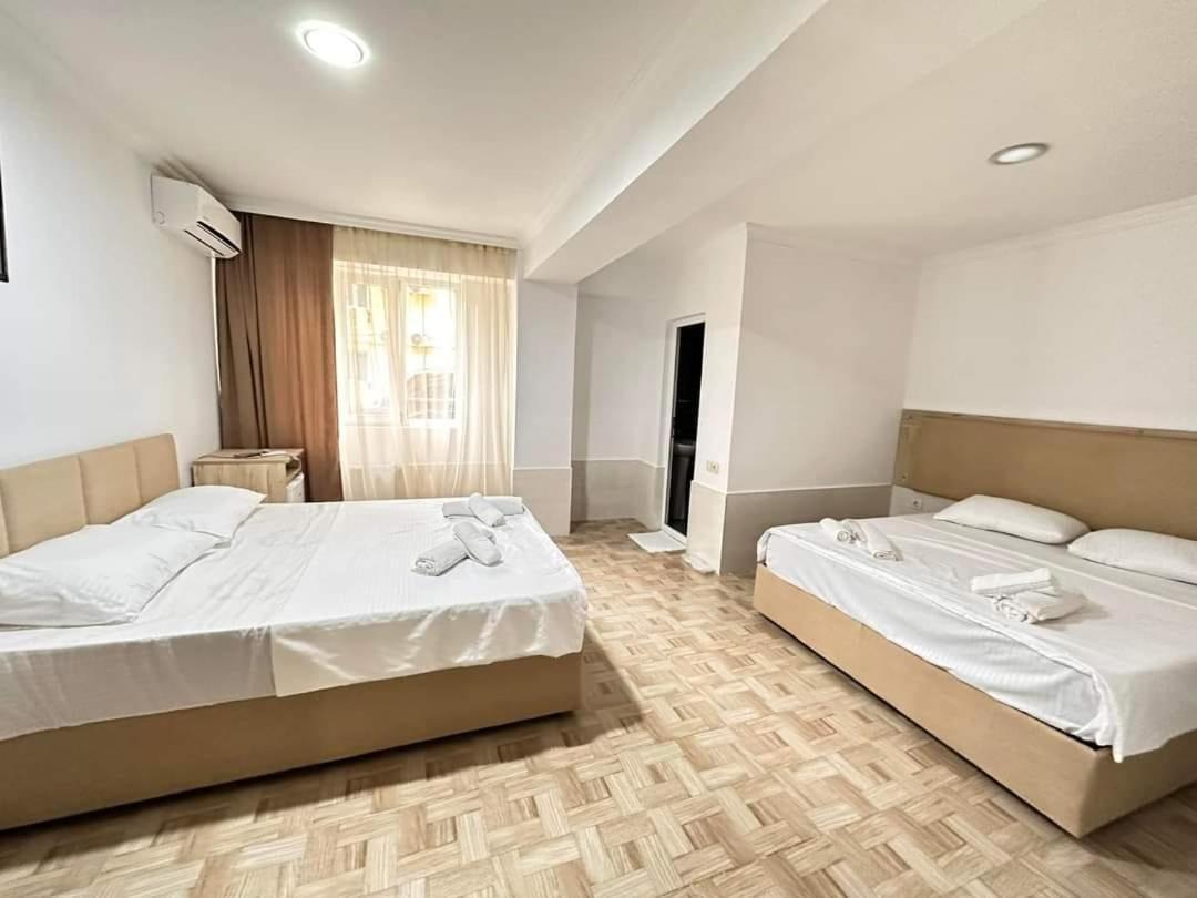 Femi Ji Hotel Batumi Kültér fotó